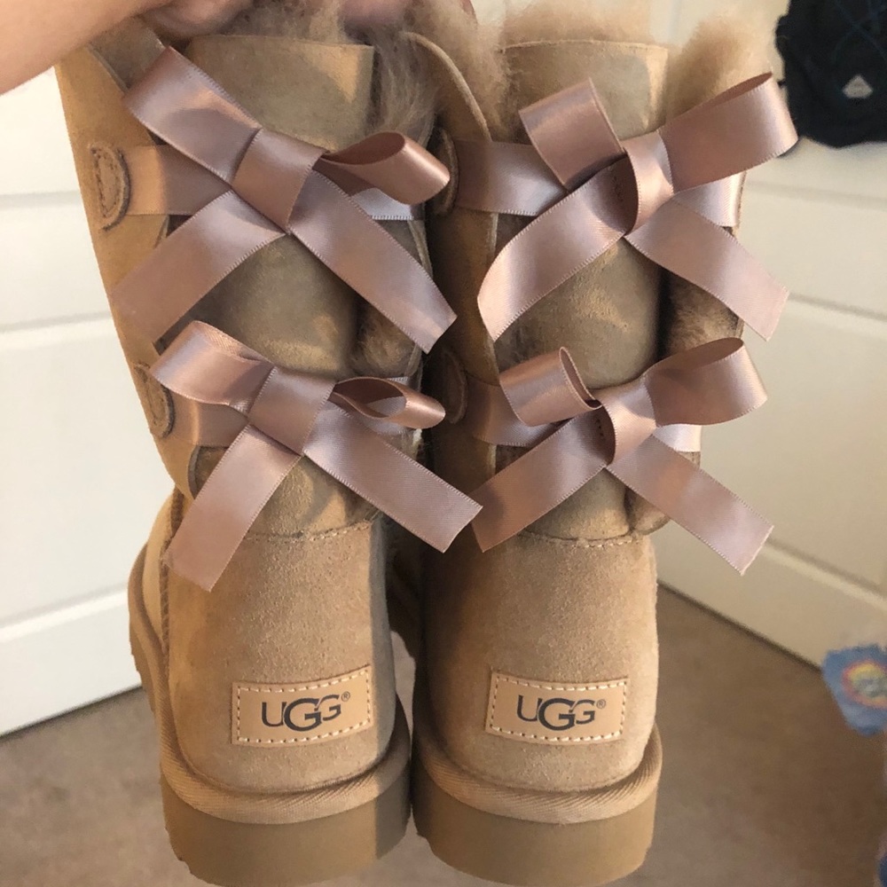 Ugg Bailey - image 4